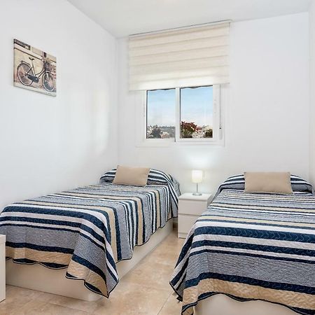 Wintowinrentals Best Location, Beach, Pool & Parking Rincón de la Victoria Eksteriør bilde