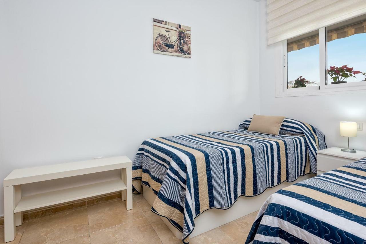 Wintowinrentals Best Location, Beach, Pool & Parking Rincón de la Victoria Eksteriør bilde